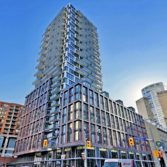 2A Church St. Luxurious Furnished 3 Bed & 2 Bath Unit