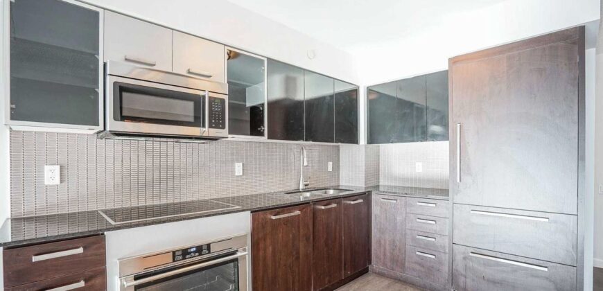 1+Den Suite at 5168 Yonge St Near North York Centre