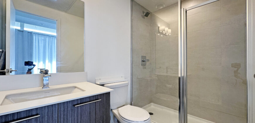 Studio Townhouse at 871 Sheppard Ave W Condo Near Sheppard W